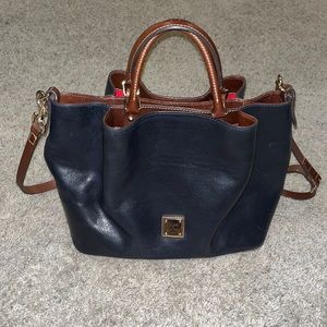 Dooney & Bourke: Belvedere Large Barlow Shoulder Bag
